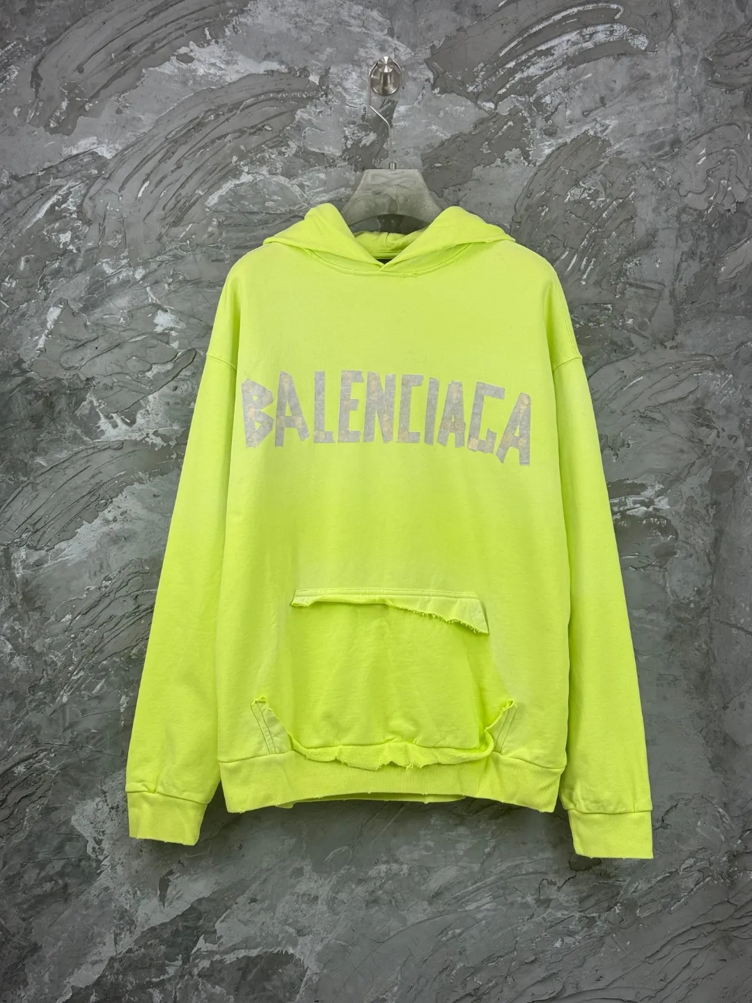 BALENCI*GA 24ss Hot Sale . . . . . , . 450g os . Same Style -Color： Green Khaki -SIZE：XS S M L 8912#